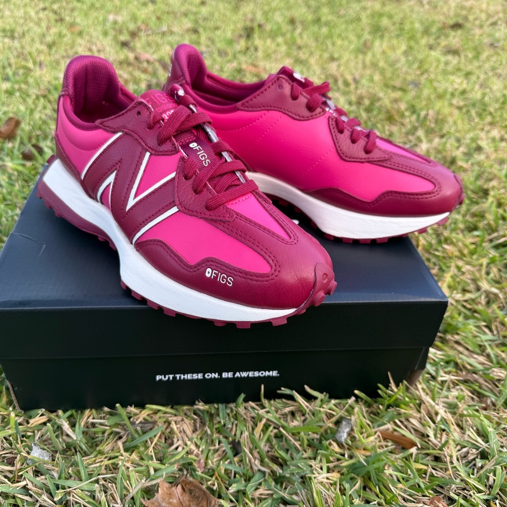 Figs New Balance 327 Shoes